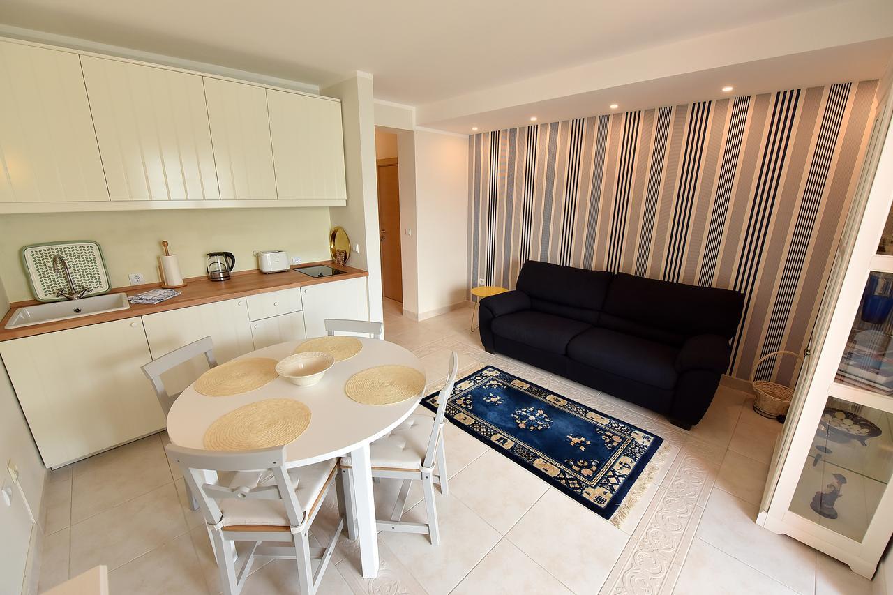קוטור Apartment Maniva מראה חיצוני תמונה
